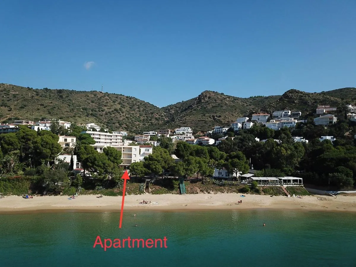 New Madrague Beach Roses Apartment