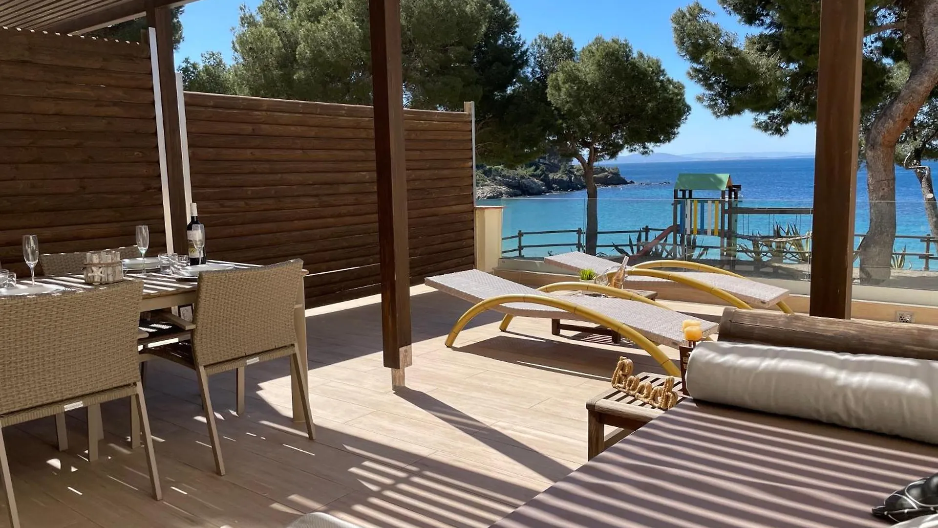 New Madrague Beach Roses Appartement