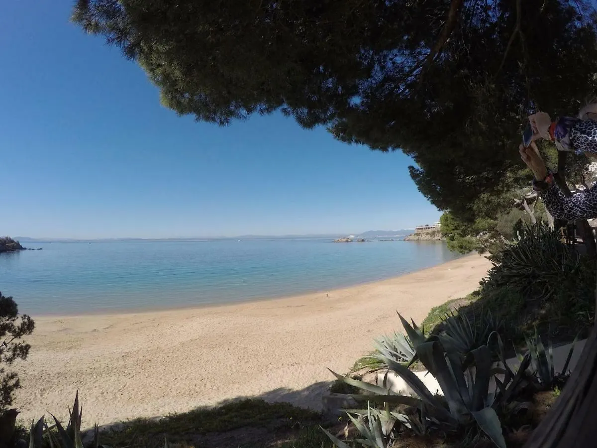 New Madrague Beach Roses Apartment