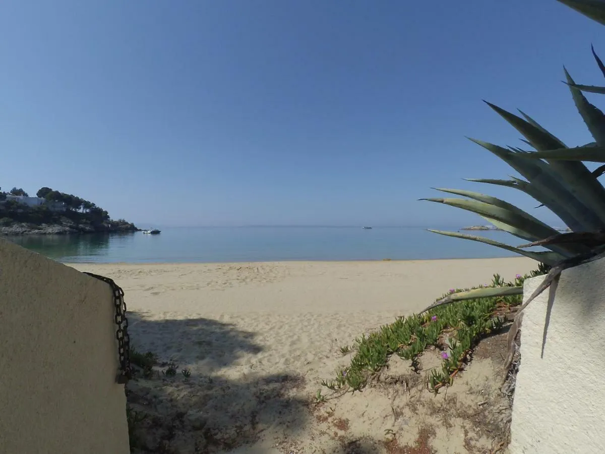 New Madrague Beach Roses Apartment