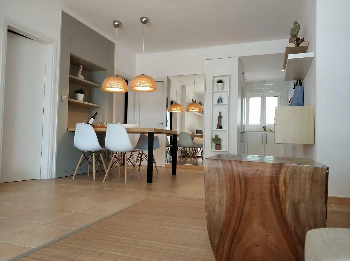 New Madrague Beach Roses Appartement